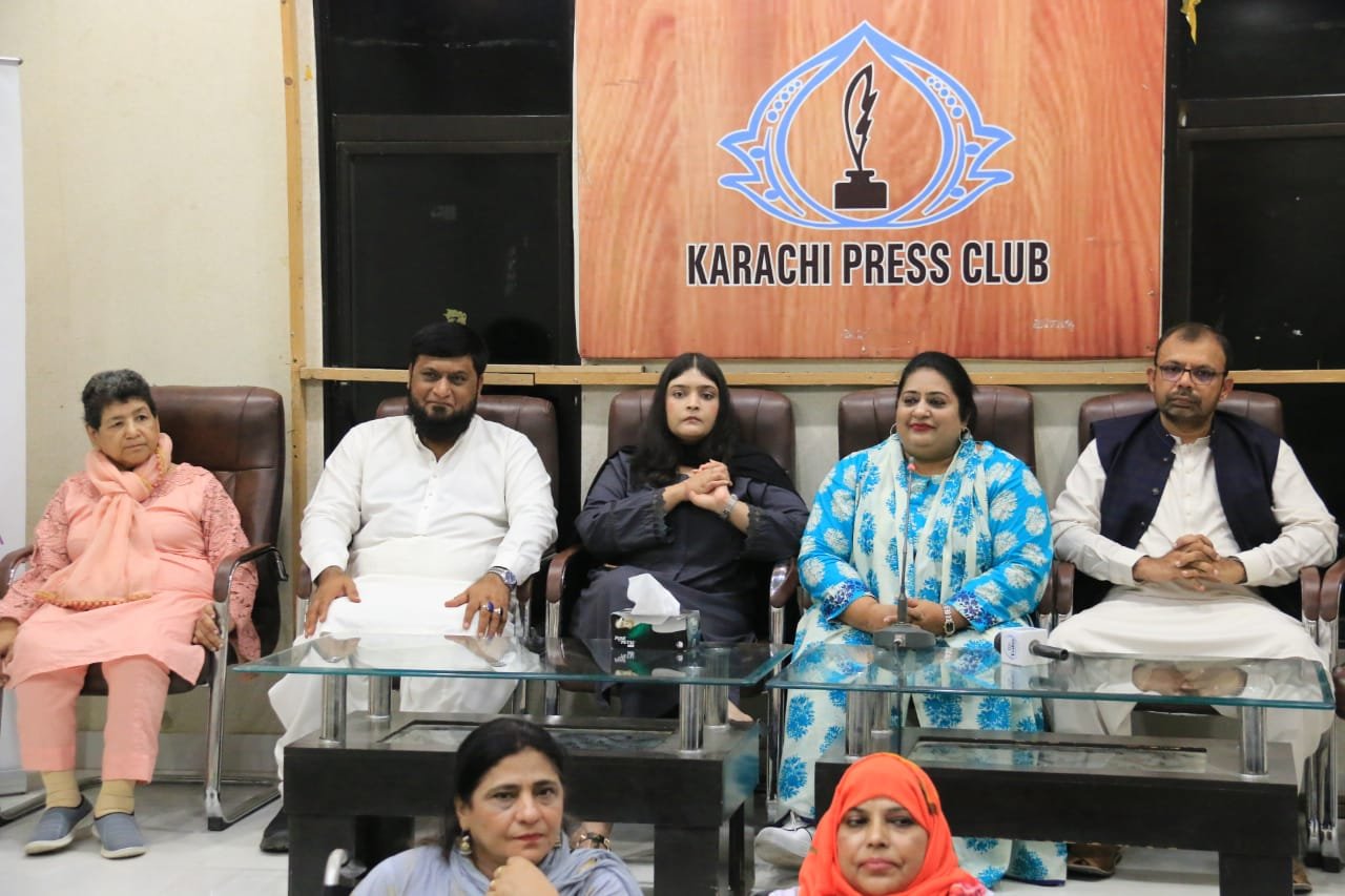 1ST PRESS CONFRENCE